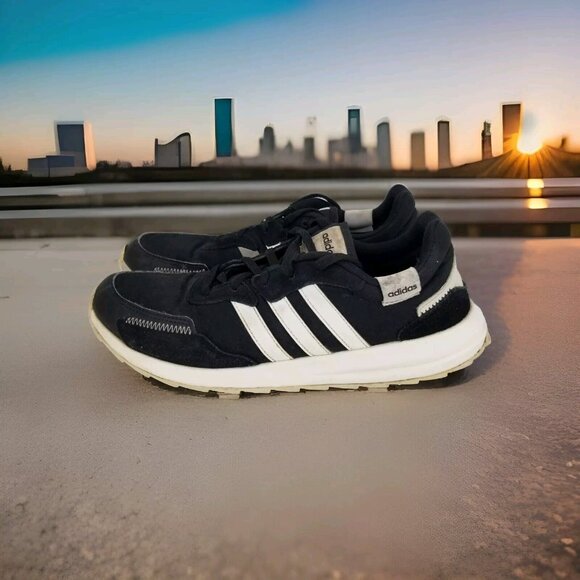 ✅Adidas Retrorun Athletic Sneakers Women's 8.5 Black 3-Stripe Running Shoes *PET - Picture 1 of 11